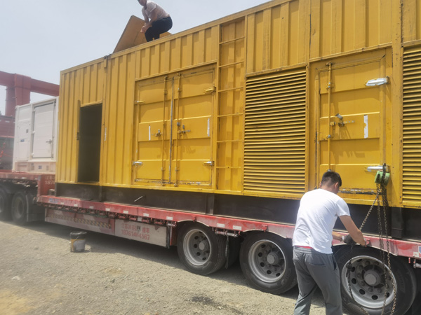 襄阳除了负载情况和发动机维护，还有哪些因素会影响 200kw 柴油发电机的油耗？