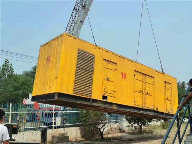 襄阳300KW柴油发电机组油耗是多少?